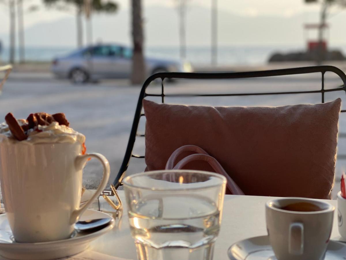 Queen Isabella Premium Hotel Vlore Bagian luar foto