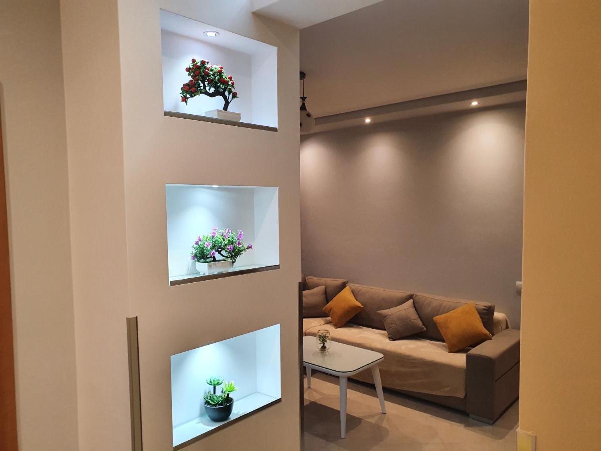 Queen Isabella Premium Hotel Vlore Bagian luar foto